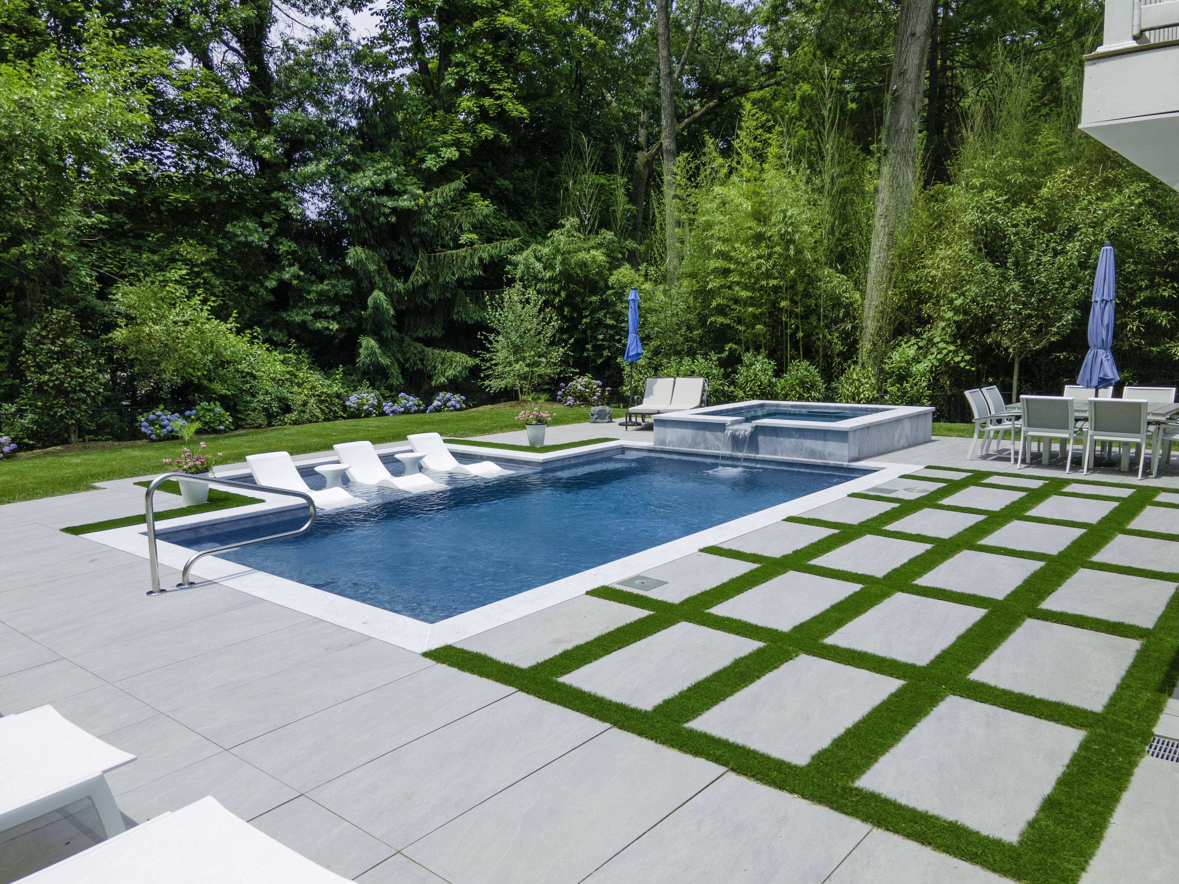 New Modern Style Pool Construction in Mahwah, NJ